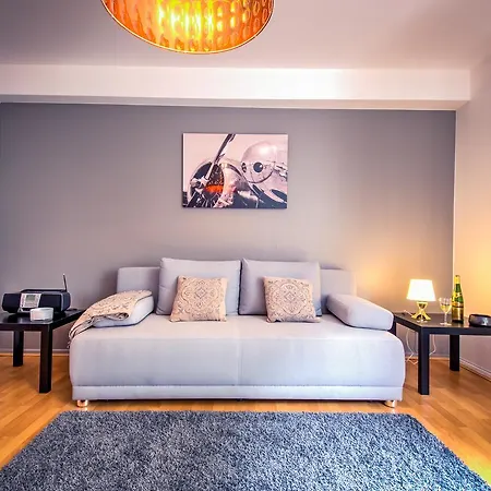 Апартаменты Nice And Comfy Studio Grand'rue
